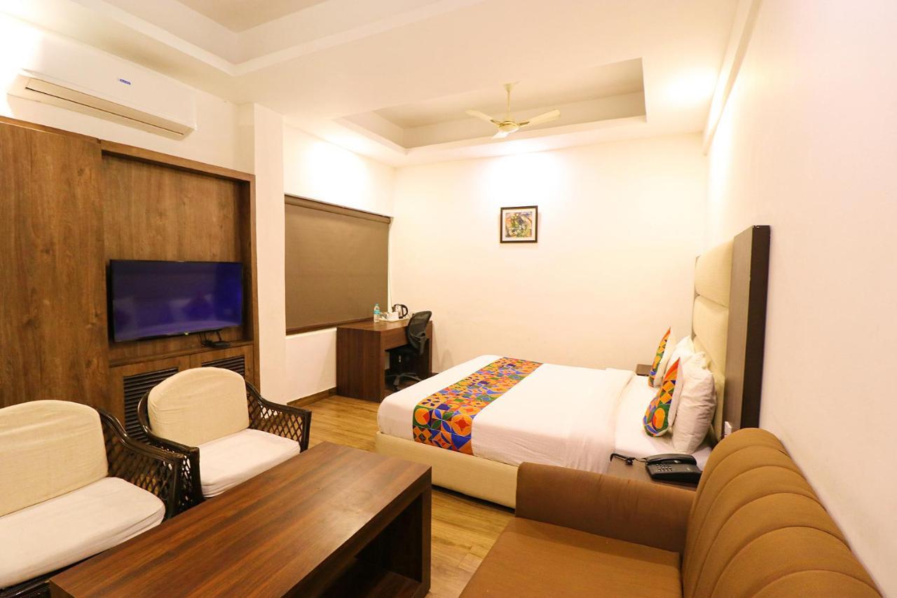 Hotel Bel Morris New Delhi Exterior foto