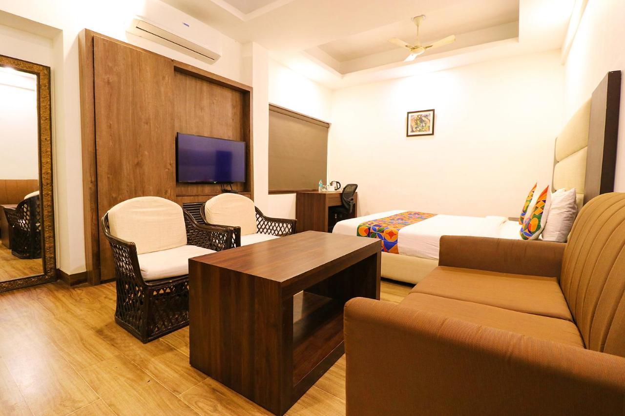 Hotel Bel Morris New Delhi Exterior foto